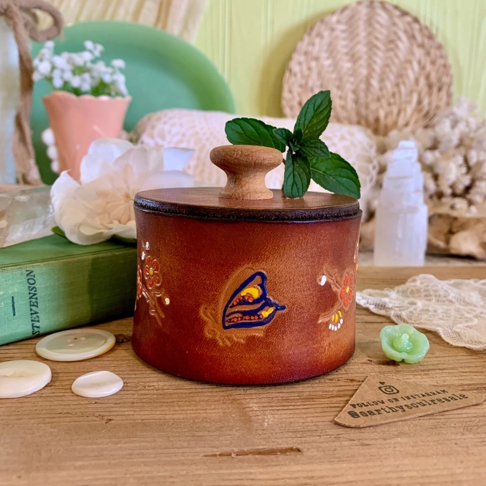 Vintage Leather Container 🦋